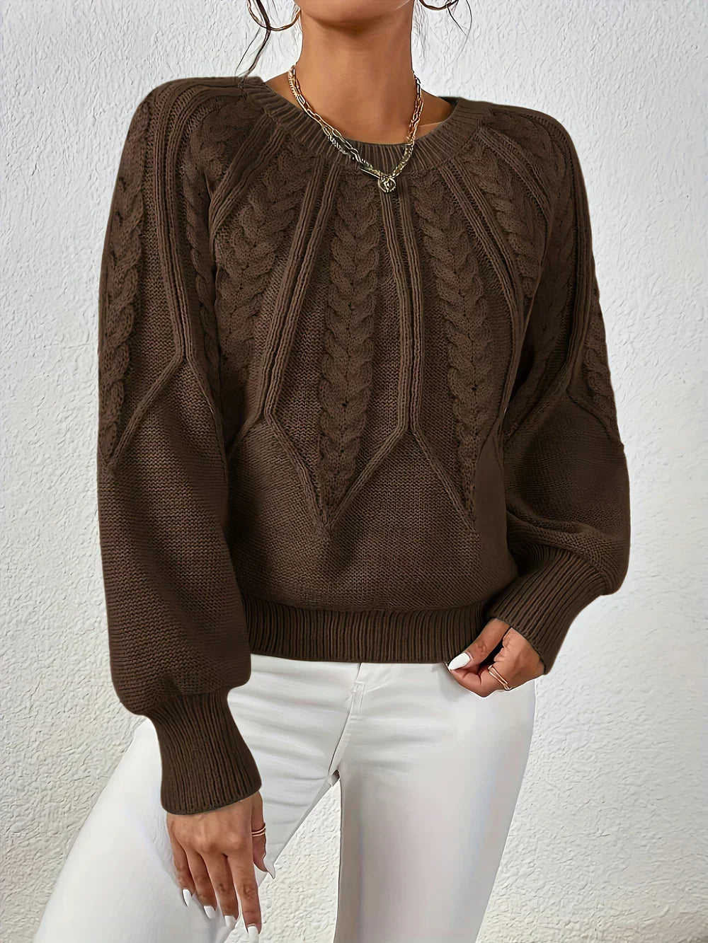 Chloe - Classic Style
