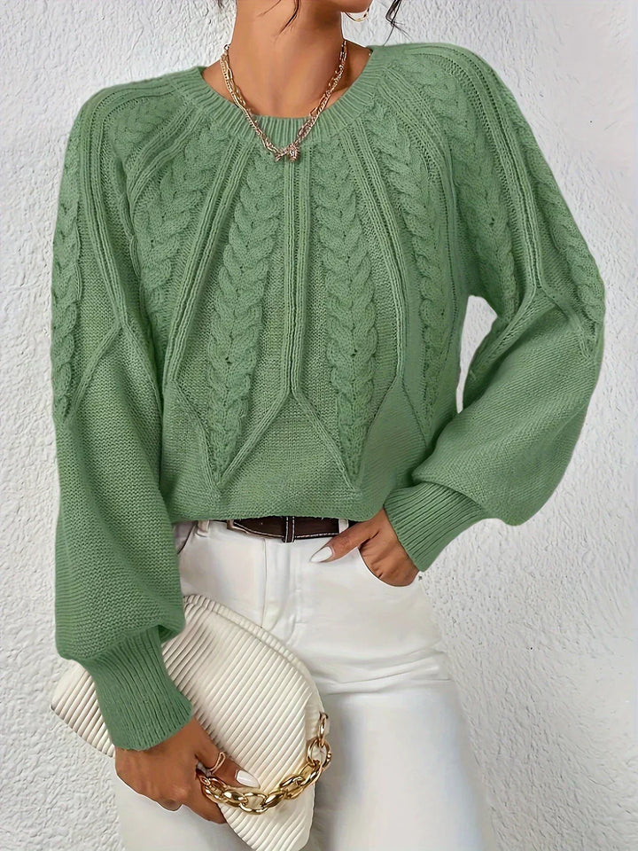 Chloe - Classic Style